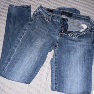 Lucky Brand Sweet’n Straight Blue Jeans Women’s 0 / 25